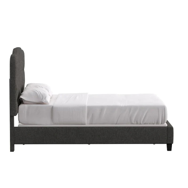 Lit Ginny de style classique en forme de dos-d'âne avec matelassage capitonné en losanges et diamants, par iNSPIRE Q