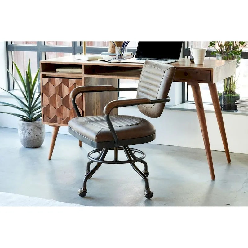 Chaise de bureau rustique vintage en cuir marron doux Aurelle Home