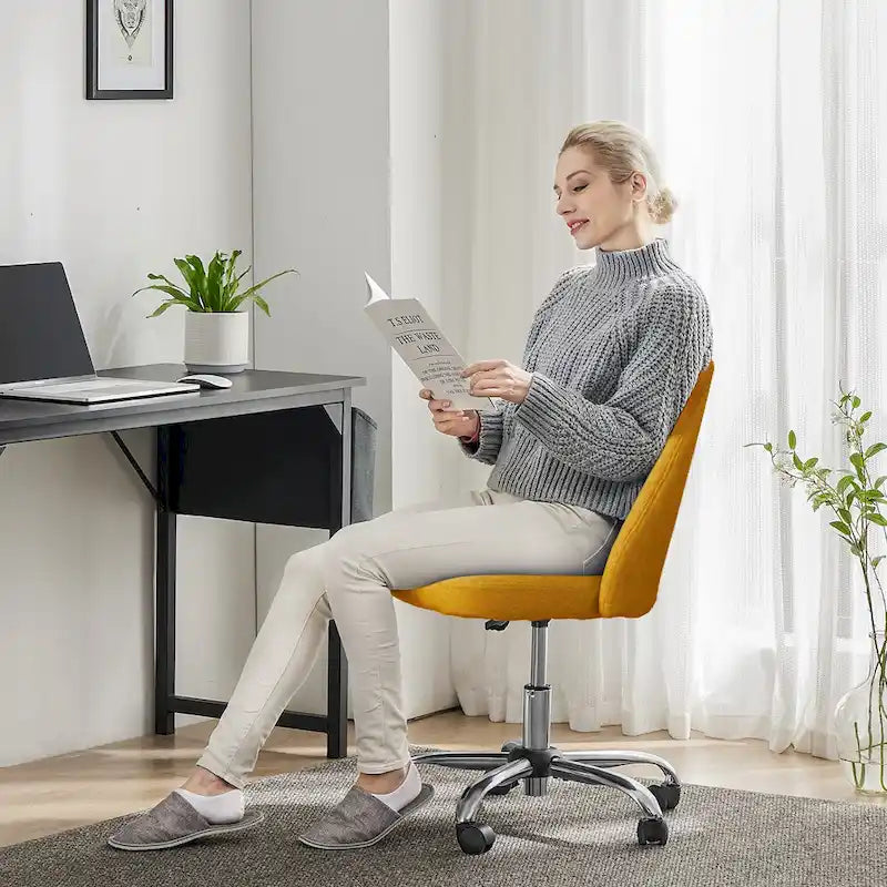 Chaise de bureau à roulettes sans accoudoirs pour petits espaces