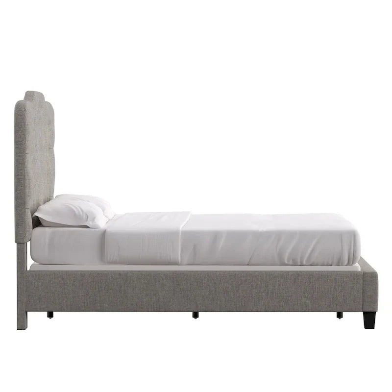 Lit Ginny de style classique en forme de dos-d'âne avec matelassage capitonné en losanges et diamants, par iNSPIRE Q