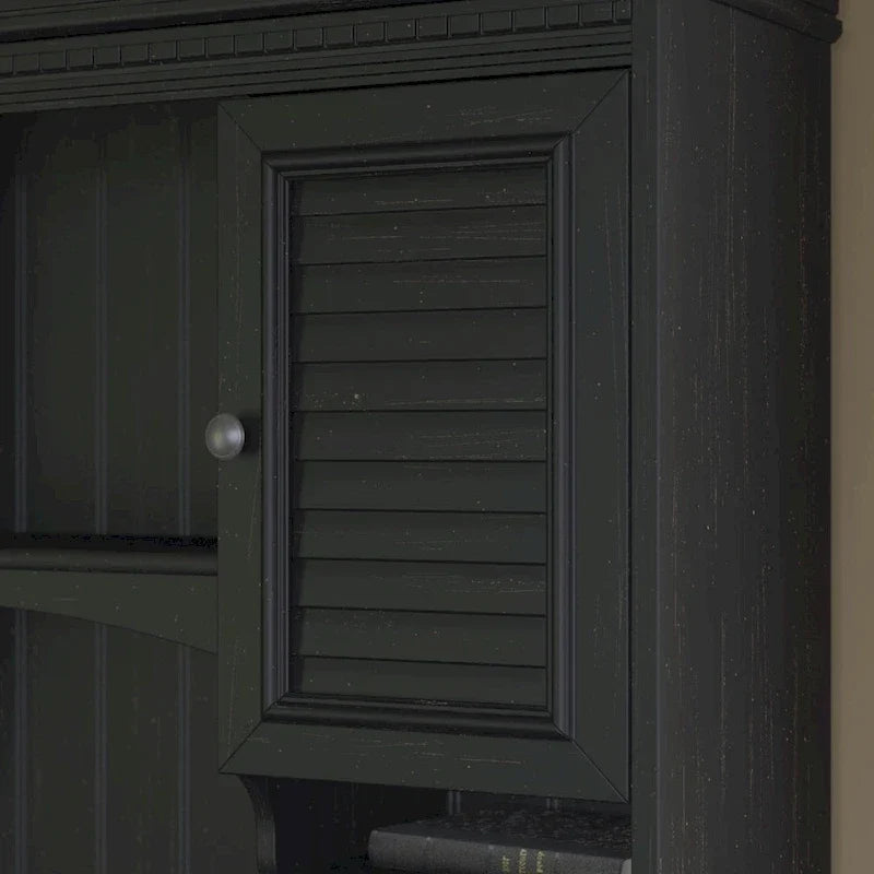 Bureau 60W Fairview avec huche, armoire et bibliothèque de Bush Furniture