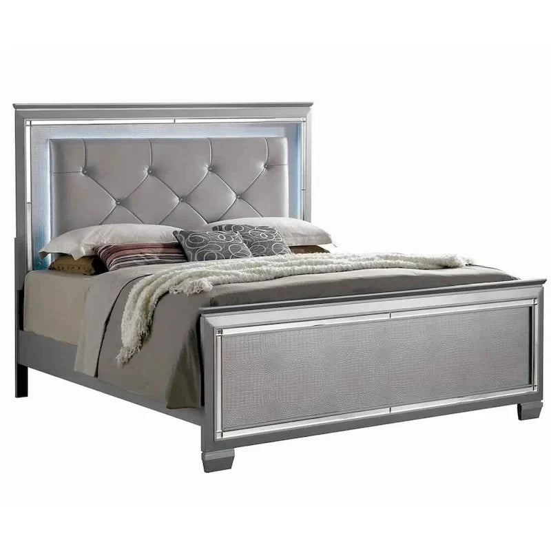 Très grand lit (California King) texturé avec garnitures argentées, beige